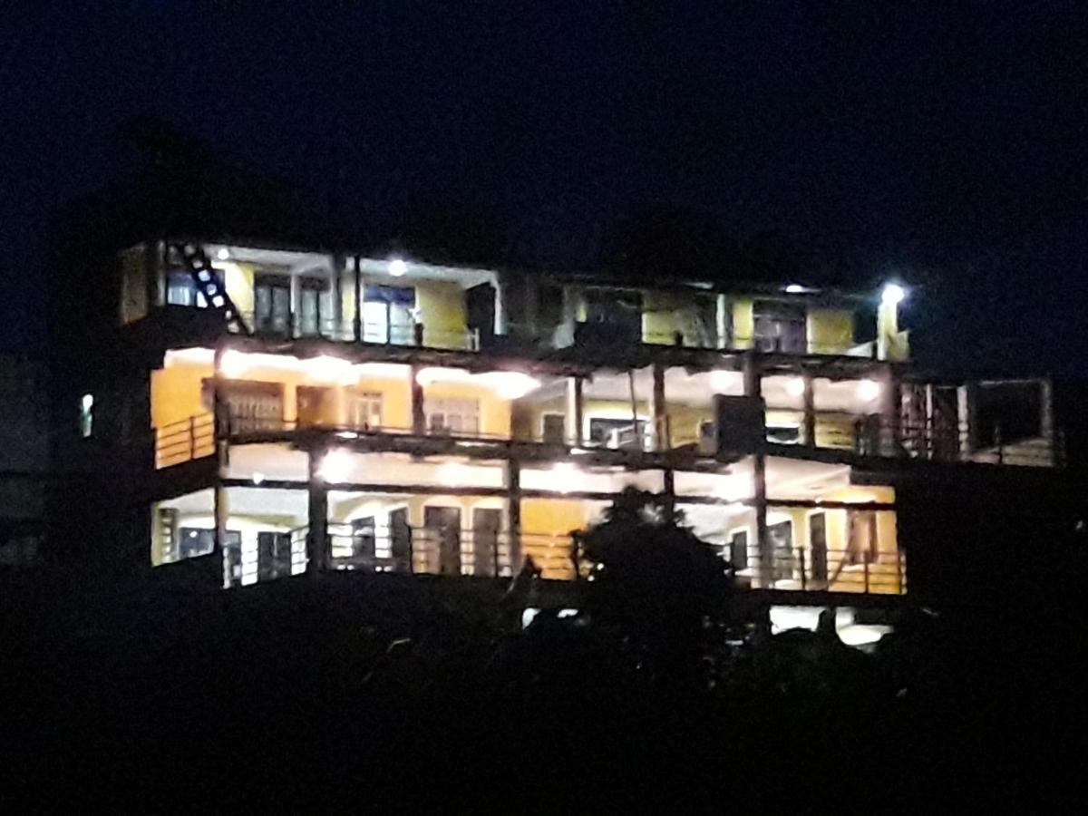 سان بيدرو لا لاغونا Hotel Peneleu المظهر الخارجي الصورة